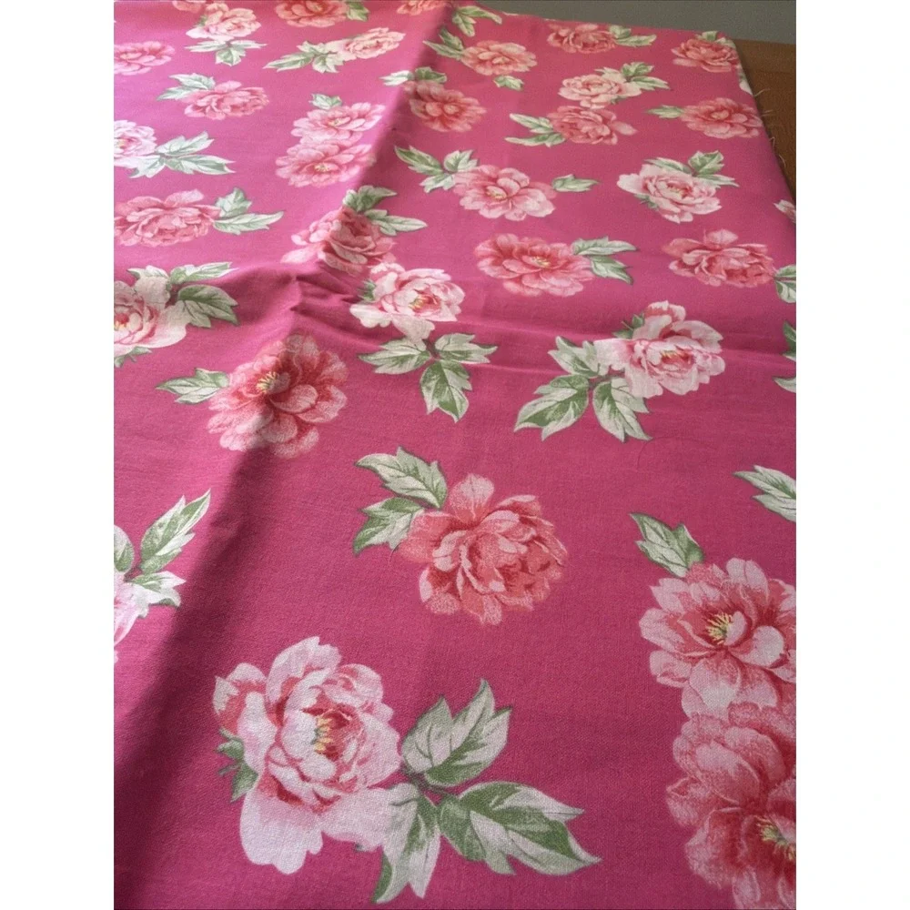 Cotton Fabric‎ LIBBY FLORALS pink flower BY Oakhurst Textile 44